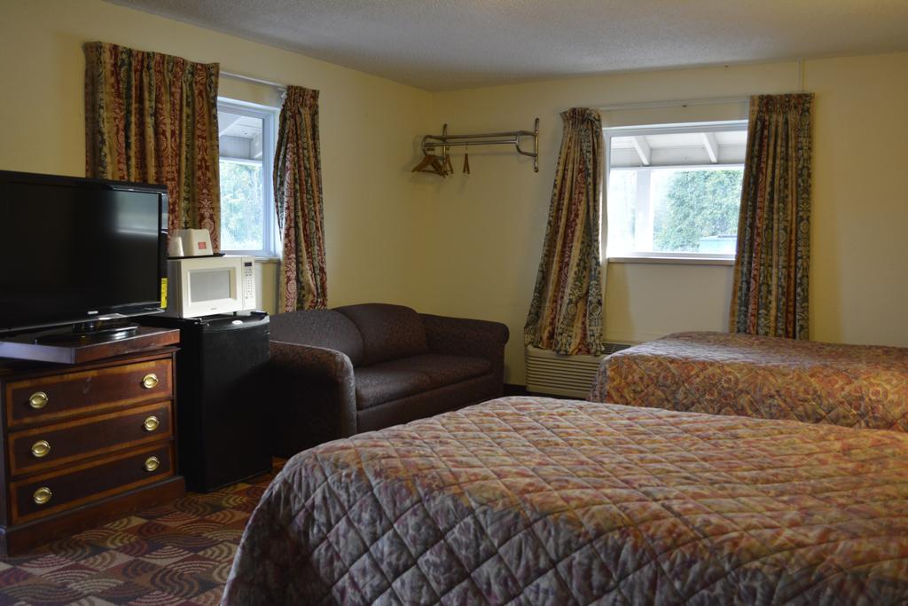 Red Carpet Inn & Suites New Cumberland Eksteriør billede