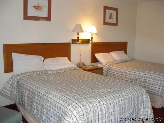 Red Carpet Inn & Suites New Cumberland Eksteriør billede