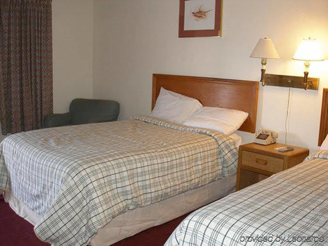 Red Carpet Inn & Suites New Cumberland Eksteriør billede
